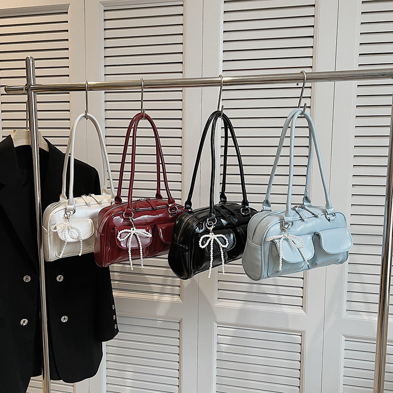 Glossy Charm Bow Tote – Stylish Patent Handbag with Pearl Accent