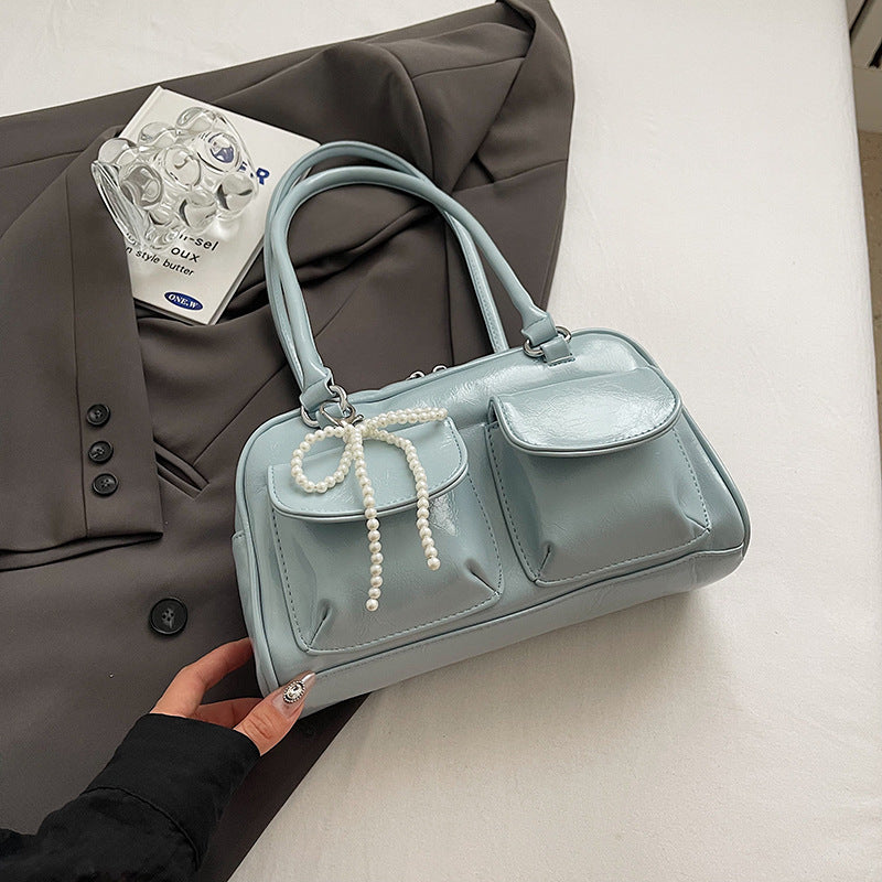 Glossy Charm Bow Tote – Stylish Patent Handbag with Pearl Accent