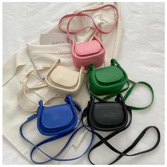 Mini Saddle Crossbody Bag – Elegant Structured Purse for Women